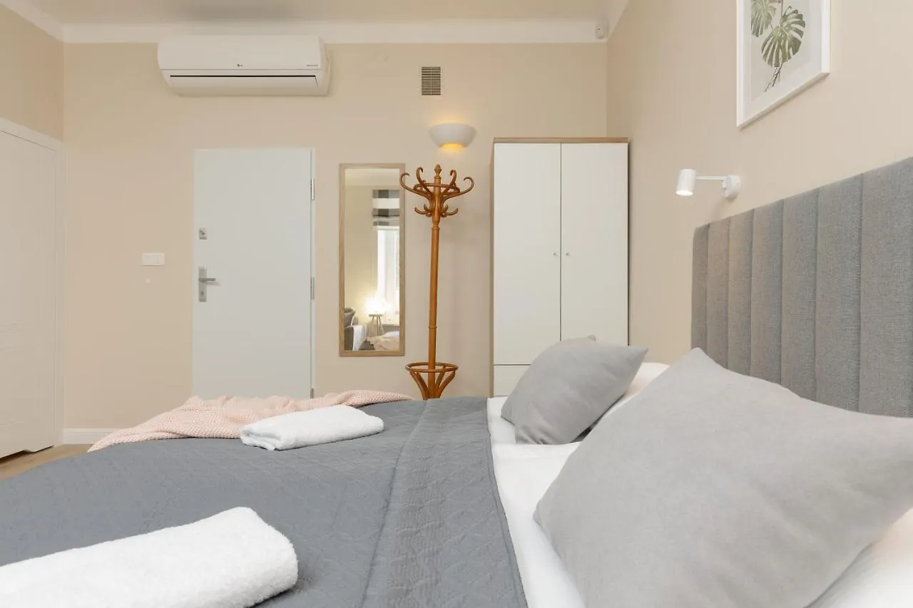 Filtrowa Corner - Luxurious Apartments Stara Ochota By Renters Warsaw 0*,  Poland